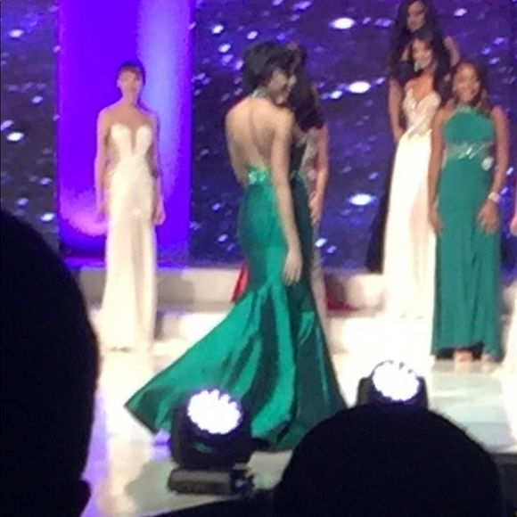 Green Sherri Hill Gown - Picture 3 of 9